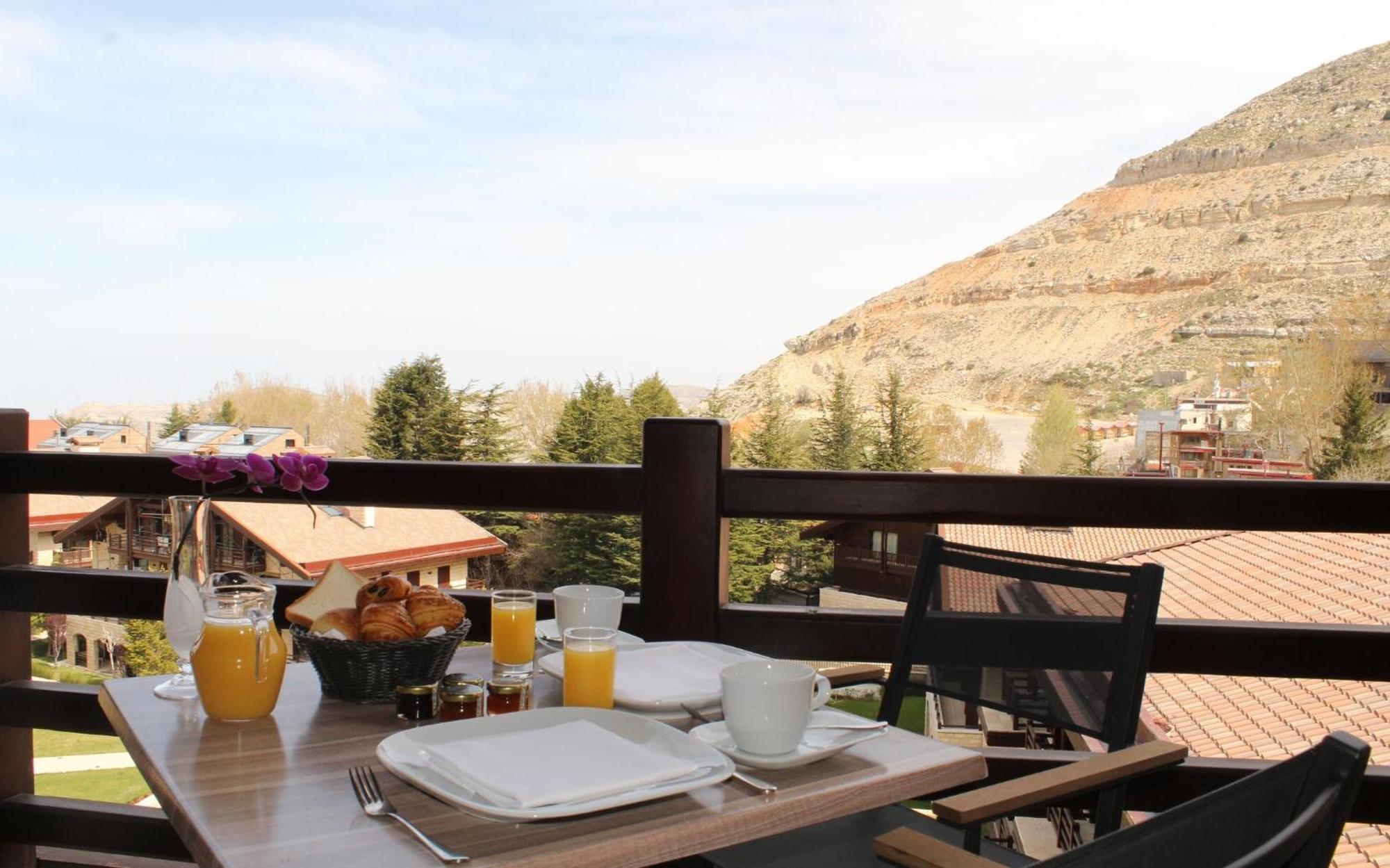 Intercontinental Mzaar Lebanon Mountain Resort & Spa, An Ihg Hotel Mzaar Kfardebian Exterior photo