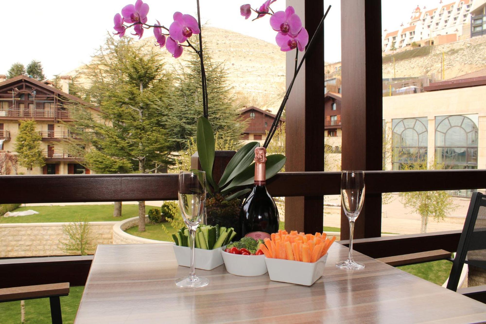 Intercontinental Mzaar Lebanon Mountain Resort & Spa By Ihg Mzaar Kfardebian Exterior photo