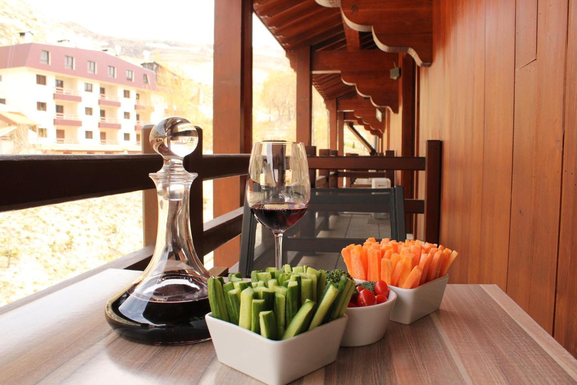 Intercontinental Mzaar Lebanon Mountain Resort & Spa By Ihg Mzaar Kfardebian Exterior photo